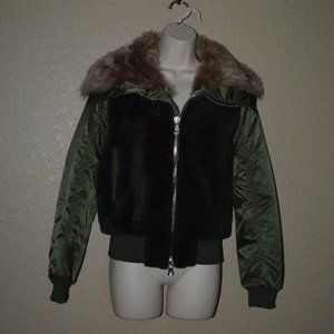 NWOT $1080 Sz S Liven Green Suede Detail Faux Fur Collar Bomber Jacket